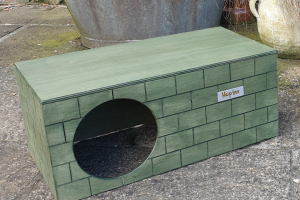 Rabbit Bricked Hideaway (Moss Green)
